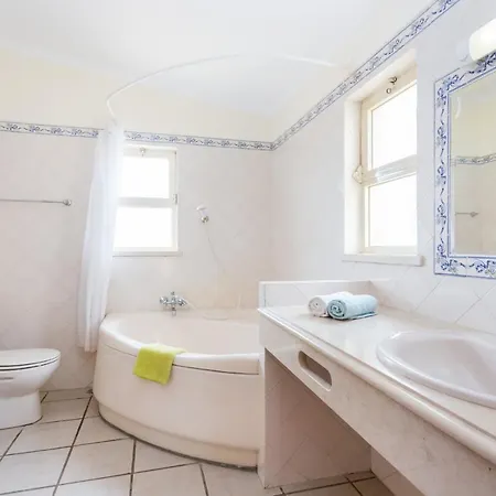 Helmar By Algarve Holidays Villa